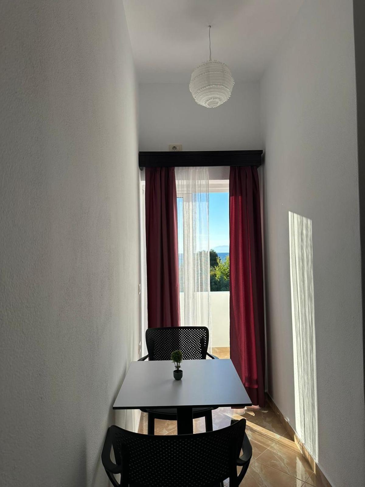 Seli'S Villa Ksamil Exteriör bild